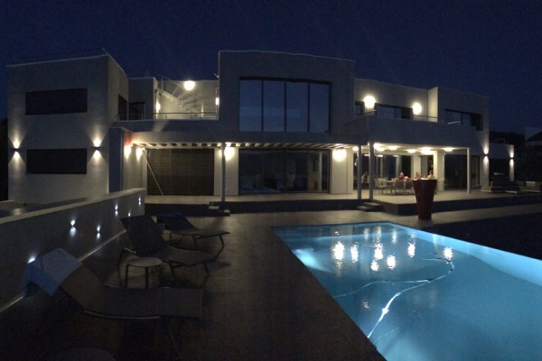 Modern Villa on the shores of Lake Geneva